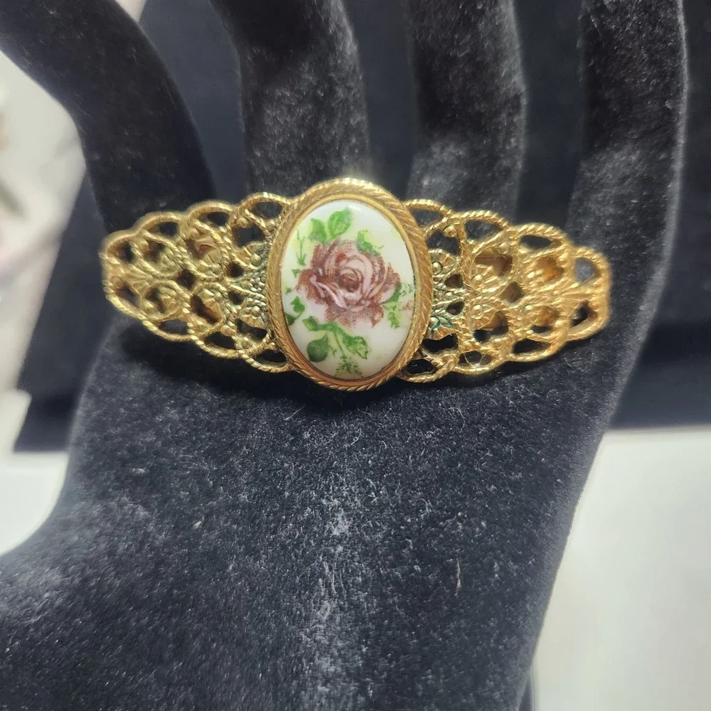Vintage Gold Tone Filigree Rose Porcelain Cabochon Hair Barrette French Clip